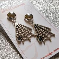
            
                Load image into Gallery viewer, Mara Spiderweb Earrings-Silver
            
        