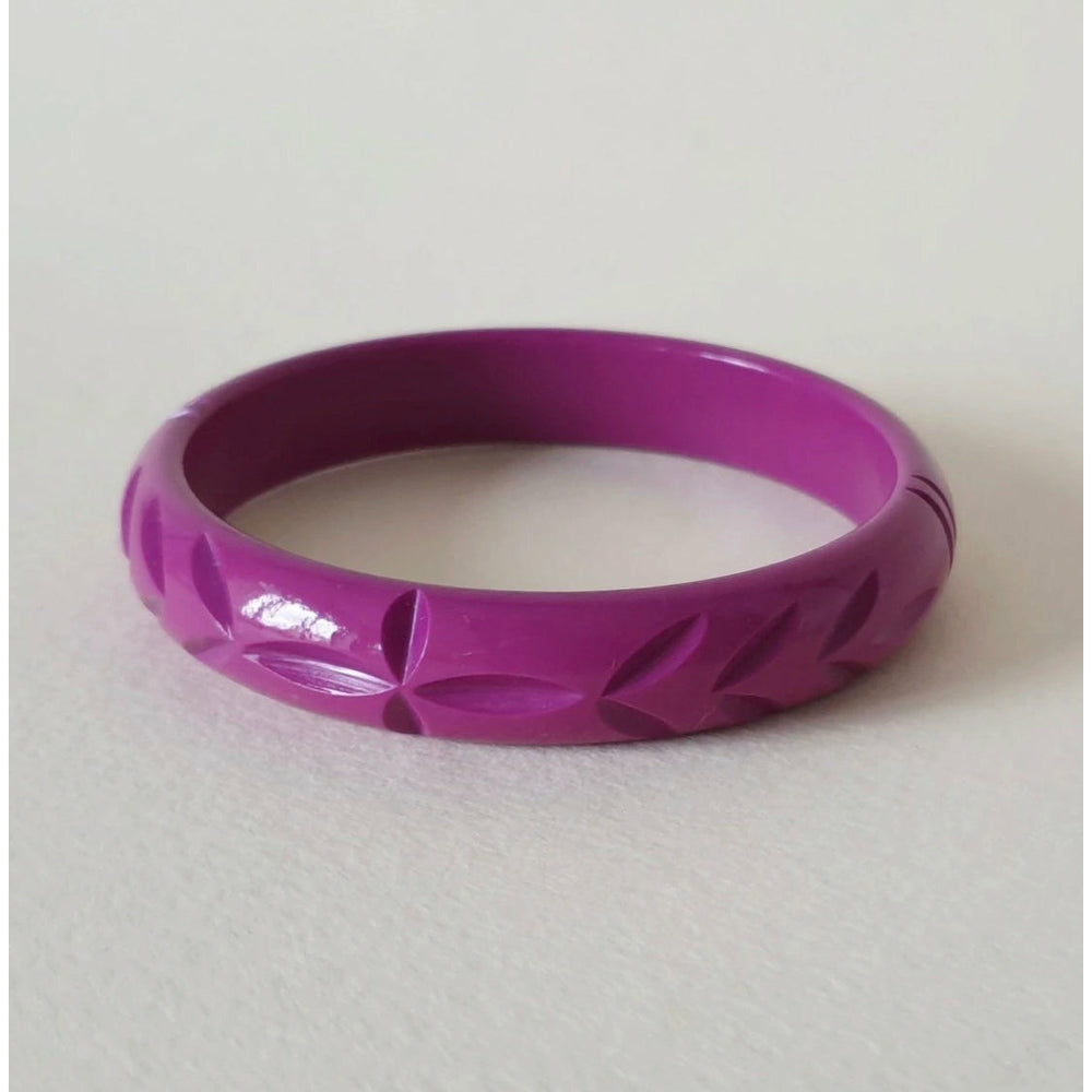 Elsie Carved Fakelite Bangle - Violet Princess size